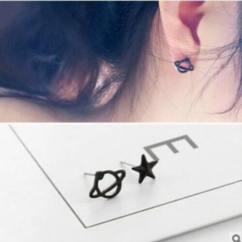 2018 Hot Black Gun Plated Star & Saturn Stud Earrings Black Set For Women Cute Space Piercing Fashionable Earring Bijoux Jewelry