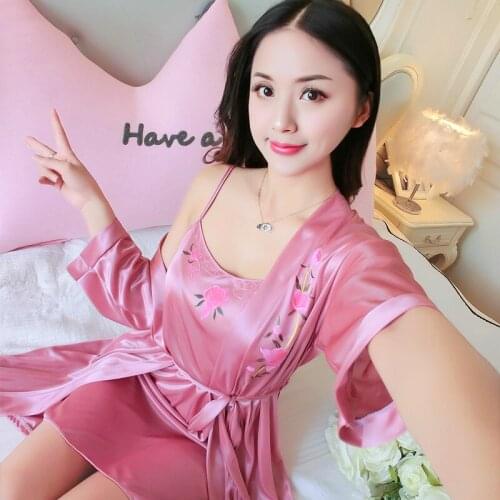 Summer new 5-point sleeve middle-aged and old peoples suspender lace 2-piece ice silk nightgown home clothes