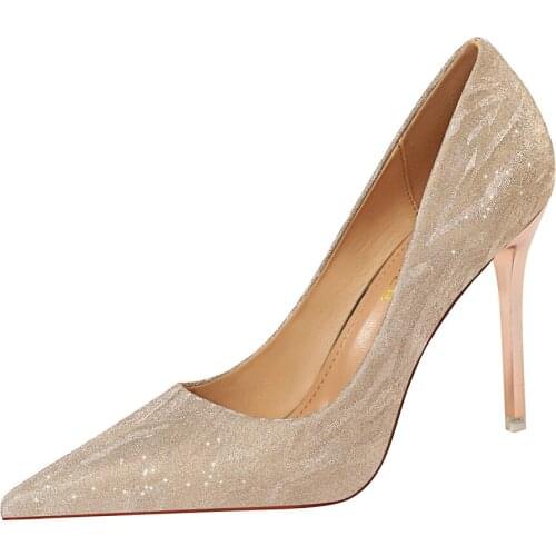 New Women Pumps High Thin Heels Pointed Toe Metal Decoration Sexy Bling Bridal Wedding Women Shoes Party High Heels