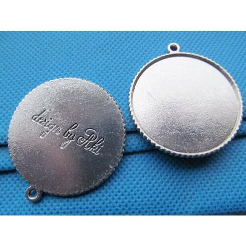 20pcs Antique Silver tone/Antique bronze Base Setting Tray Bezel Pendant Charm,Caved Border,fit 35mm Round Cabochon/Cameo