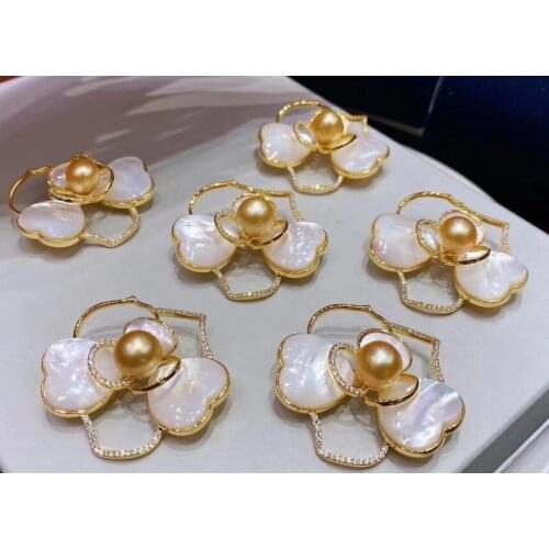 About The Fit Brooches