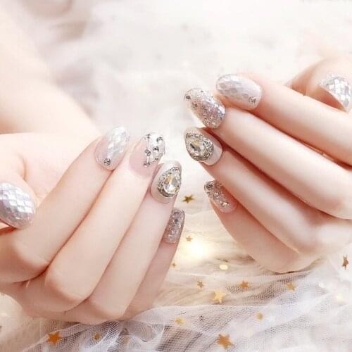 High Quality Fashion Shiny Rhinestone Decorative Fake Nail Sheets DIY Nail Salon Art Deco Accessories Fake Nails