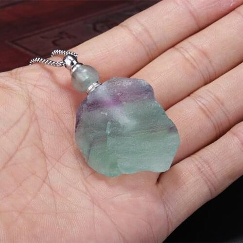 Kejialai Translucent Green Crystal Stone Cotainter For Perfume Pendant With Copper Bead New Necklace For Women Banquet Jewelery