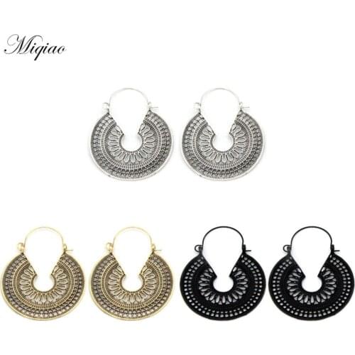 Miqiao 2pcs Explosive Ethnic Style Hollow Round Texture Ear Expander Body Exquisite Piercing Jewelry