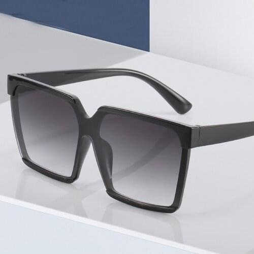 Luxury Designer Fashion PC Frame Sunglasses For Women Men Eyewear Female Lunette Gafas Vintage Eyeglass Vintage oculos feminino