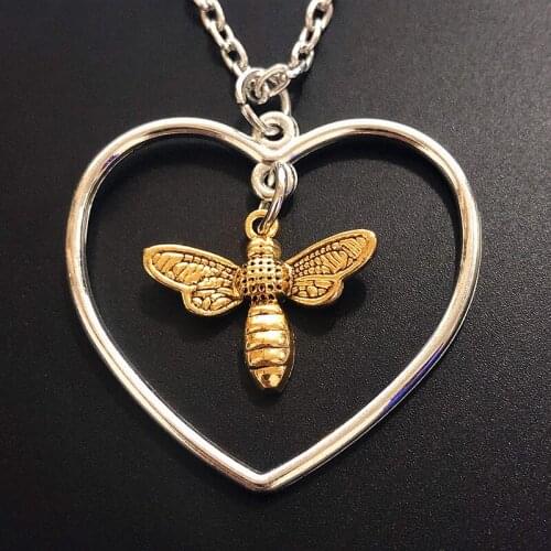 2019 New Fashion Heart Trendy Gold Bee Necklace Honey Bee Cute Bee Pendant Women Lady Fashion Accessories