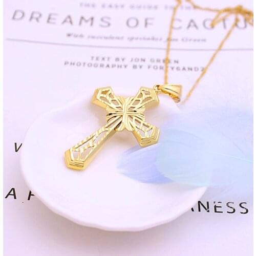 New fashion golden cross small pendant copper material plated gold jewelry to send friends a good gift
