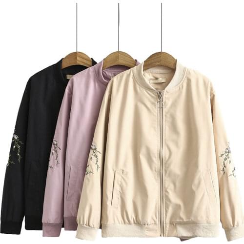 Plus Size Autumn Woman Jacket Coat Zipper Pocket Coat Floral Embroidery Jacket Women Loose Casual Bomber Jackets Mujer Chaqueta