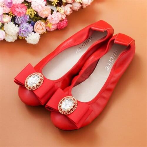 AUCVEE 2021 Fashion Luxury Shoes Women Designers Flats Breathable Slip on Casual Walking Shoes Female Non-slip Trainers Sneakers