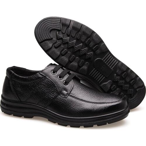 Sports Shoes Man Flat Natural Leather Shoes Male Soft Soles Uppers Shoes Man Leather Wholesale Sneakers Daddy Walking Shoes