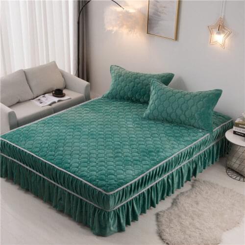 Crystal Velvet Quilted Bed Skirt Queen Thick Warm Flannel Bedspread Solid Color Plush Fitted Bed Sheet Not Including Pillowcase
