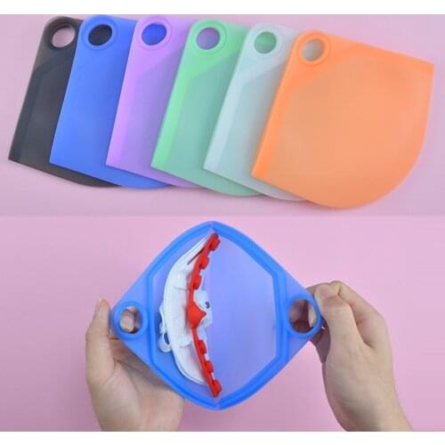 Silicone Flat Mask Storage Box KN95 Mask Temporary Clip Dustproof Holder Bags