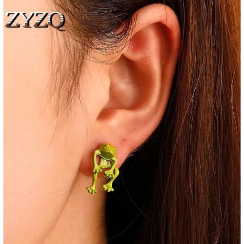 ZYZQ 2021 Retro Metal Frog Stud Earrings For Women Fshion Simple Personality Earrings Exquisite Gift Jewelry Accessories