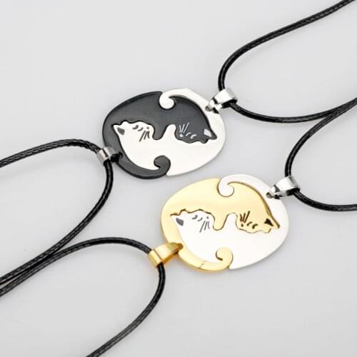 Couple Jewelry Gold White Cat Round Pendant Necklace Animal Stainless Steel Stitching Necklaces Simple Lovers Friendship Gifts