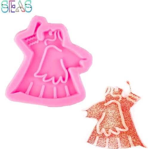 Halloween ghost shape silicone mold for key chain Pendant moulds suitable for clay DIY Jewelry Making epoxy Resin mold