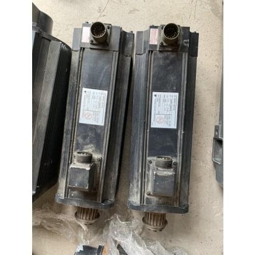 USAMED-09B220E SERVO MOTOR , used in good condition . 80% appearance new , good working , free shipping