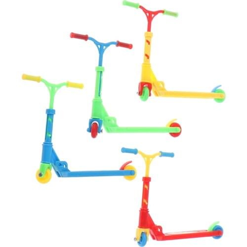 1pc Mini Scooter Two Wheel Scooter Childrens Educational Toys Finger Scooter Fingerboard Skateboard