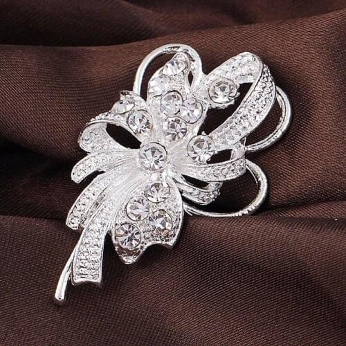Rhinestone Badge Crystals Brooch Hot Elegant Wedding Bridal Pin Corsage Accessories Flower Pin Fashion Jewelry For Mother Gifts