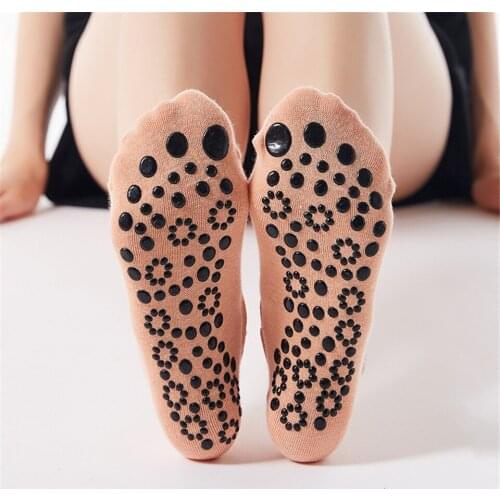 Girls Sweat-absorbent Breathable PVC Particles Anti-skid Dance Socks Women Ankle Yoga Sports Gyms Barefoot Floor Anti-slip Socks