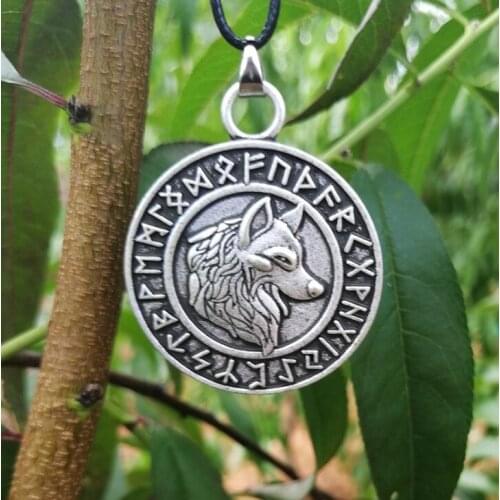 Vintage Norse Wolf Head Rune Pendant Necklace Nordic Viking Wolf Rune Pagan Necklace