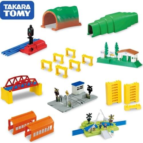 Takara Tomy Plarail Electric Train Track Accessories J Series Scene Assembly Track Toy Bridge Car Part Street Light