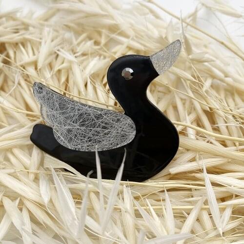 Handmade Acrylic Safety Pins Custom Funny Animal Duck Hat Brooches Shirt Lapel Bag Cute Badge Cartoon Brooch Jewelry Gift