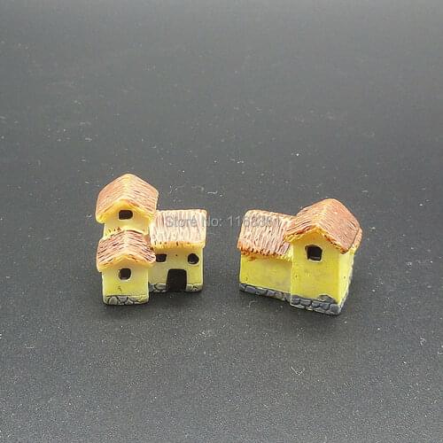 1pcs/lot Resin three yellow tile-roofed house 17mm Ornaments Micro landscape OrnamentsCreative Home Gardening Decoration A005-4