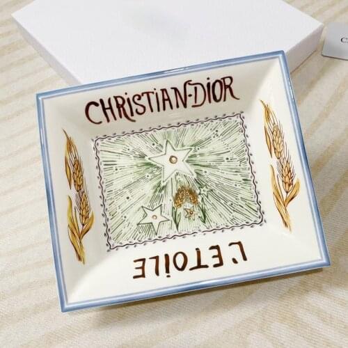 European Ceramic Ashtray Trumpet Horse H Pattern Portable Ashtray Gift for Boyfriend Ashtray Cigar Holder Pocket Ashtray