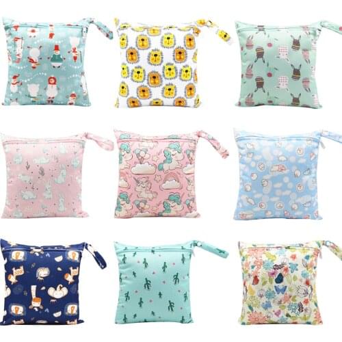 Baby Nappies Diaper Wet Bag 28*30cm Single Zipper Travel Reusable Storage Bag Waterproof PUL Handle Wetbag for Baby Stroller Bag