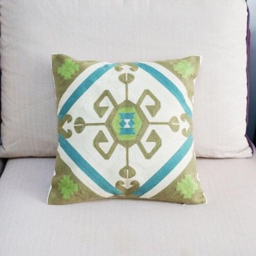 100% Cotton Ethnic Style Kilim Embroidered Square Pillow Cover Cushion Case Sofa Chair Cushion Cover 45x45cm Without Stuffing