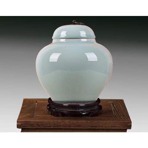 Jingdezhen ceramic ginger jar Antique Porcelain temple jar clay storage jar