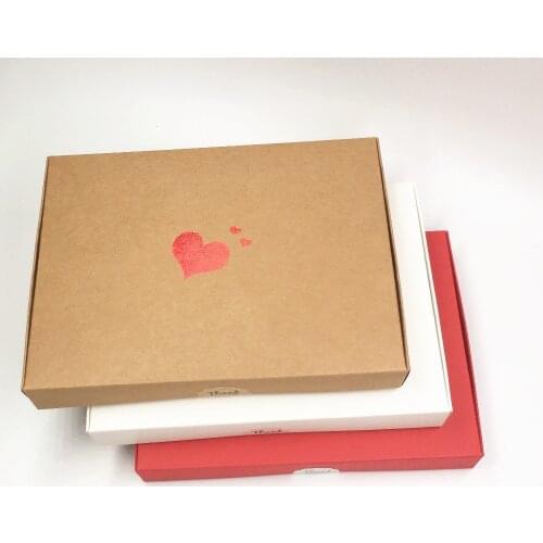 12pcs 20*15*2.5cm Red Heart Wedding Favour Box with free stickers kraft packing gift box
