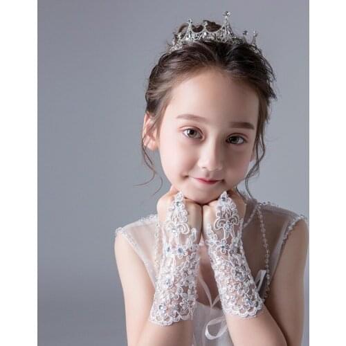 2021 Fashion Beauty Girl Red White Fingerless Wedding Gloves Lace Beaded For Bridal Wedding Accessories Stage Performance