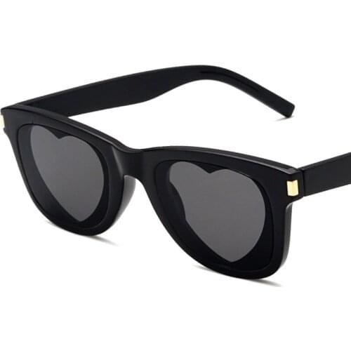 Cute Designer Women Sunglasses Love Shape Lens Luxury Ladies Fashion Square Sun Glasses