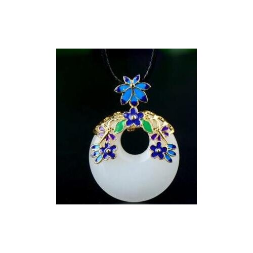 Unique Fashion Natural White Jade Carving Of Peace Buckle Shape Pendant Necklace