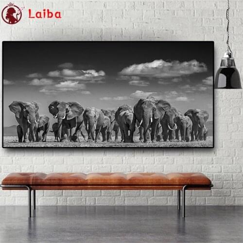 Full Square Diamond Black and white animal art, elephant herd Embroidery Sale Gift Handicraft Diamond Painting Home Decoration