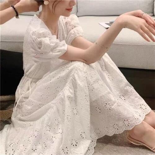 2021 Summer White Long Dress Fashion Women Puff Sleeve Lace Dress Elegant Lady V-neck Party Dressess Vestidos Bottomings WZ1427