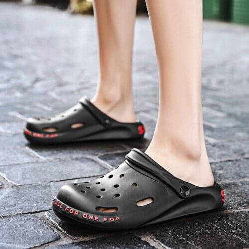 2021 Summer Mens Womens Outdoor Sandals Home Garden Kitchen Bathroom Beach Wear Resistant EVA sport sandals mens