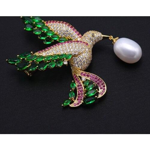 Green Crystal Pearl Brid Brooches Pins for Women AAA Cubic Zircon Micro Paved Scarves Buckle Brooch Wedding Corsage Jewelry
