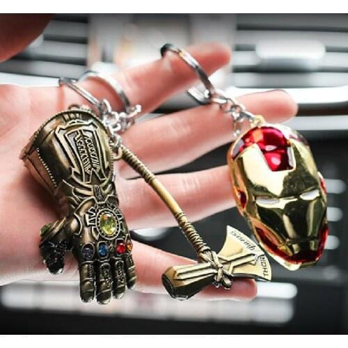 Marvel Avenge Captain Shield Iron Spider Thanals Palm Keychain Keyrings Men Women Car Bag Pendant Cartoon Gifts Toys for Boy