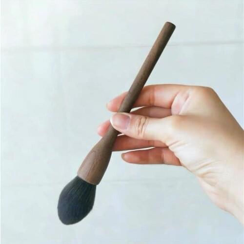 Super soft handmade antique makeup brush highlight brush makeup tool
