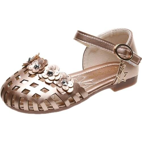 Girls Sandals Summer New Style Toes-capped Hollow Princess Flower Soft Bottom Girl Non-slip Baby Beach Shoes Flats Breathable