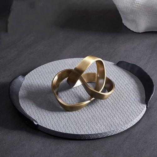 Luxtry Gray Pu Leather Metal Round Tray For Home Hotel Model Room Sales Office Lobby Soft Storage Tray Home Furnishings