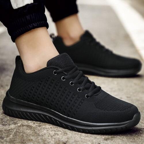 2020 spring and autumn pure black mens shoes sports shoes mens casual shoes flying weaving travel running black shoes men
