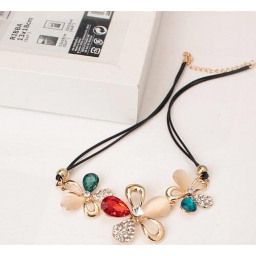 The latest fashion jewelry products listed three plum mosaic crystal opal necklace short statement necklace