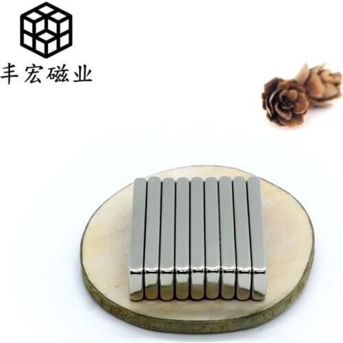 F40 * 4*3 strong magnetic small square column large suction N35 magnetic steel strong magnet 40*4*3 white iron absorbing Stone