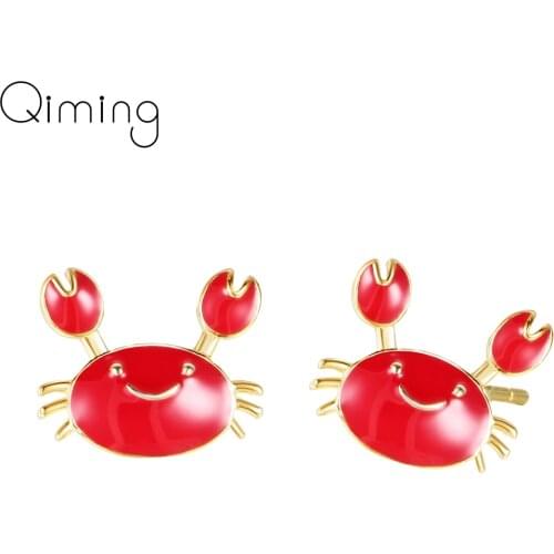 Gold Red Crab Earrings for baby children Small Smile Face Sea Animal Cute Women Statement Stud Earrings Female Party Gift