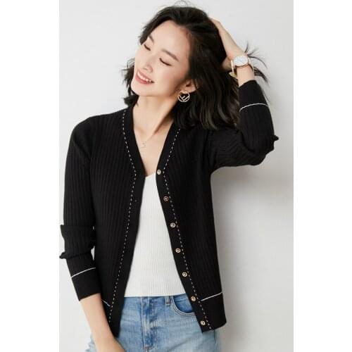 Spring and autumn knitted cardigan womens sweater short coat 2021 autumn and winter new womens Womens tops are