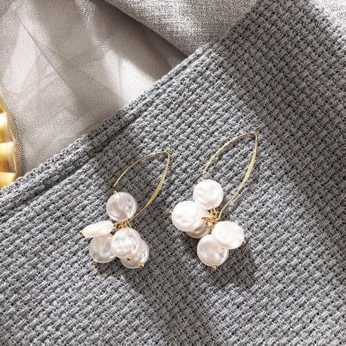 2020 New Trendy Simple Irregular Imitation Pearl Earrings for Women Temperament Long Petals Shape Tassel Dangle Earrings