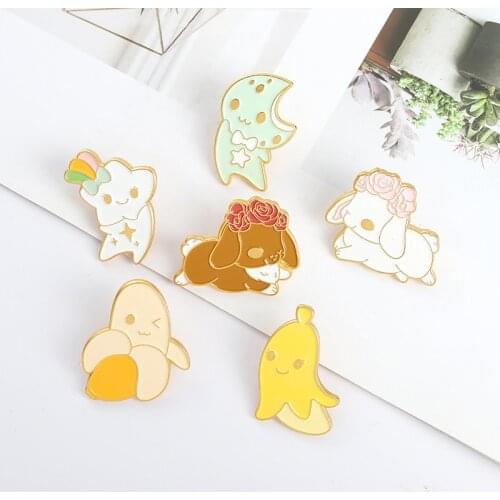 New Stars Moon Cute Enamel Metal Brooch Original Design Small and New Simple Banana Band Walker Puppy Hui Hui Biji Jewelry
